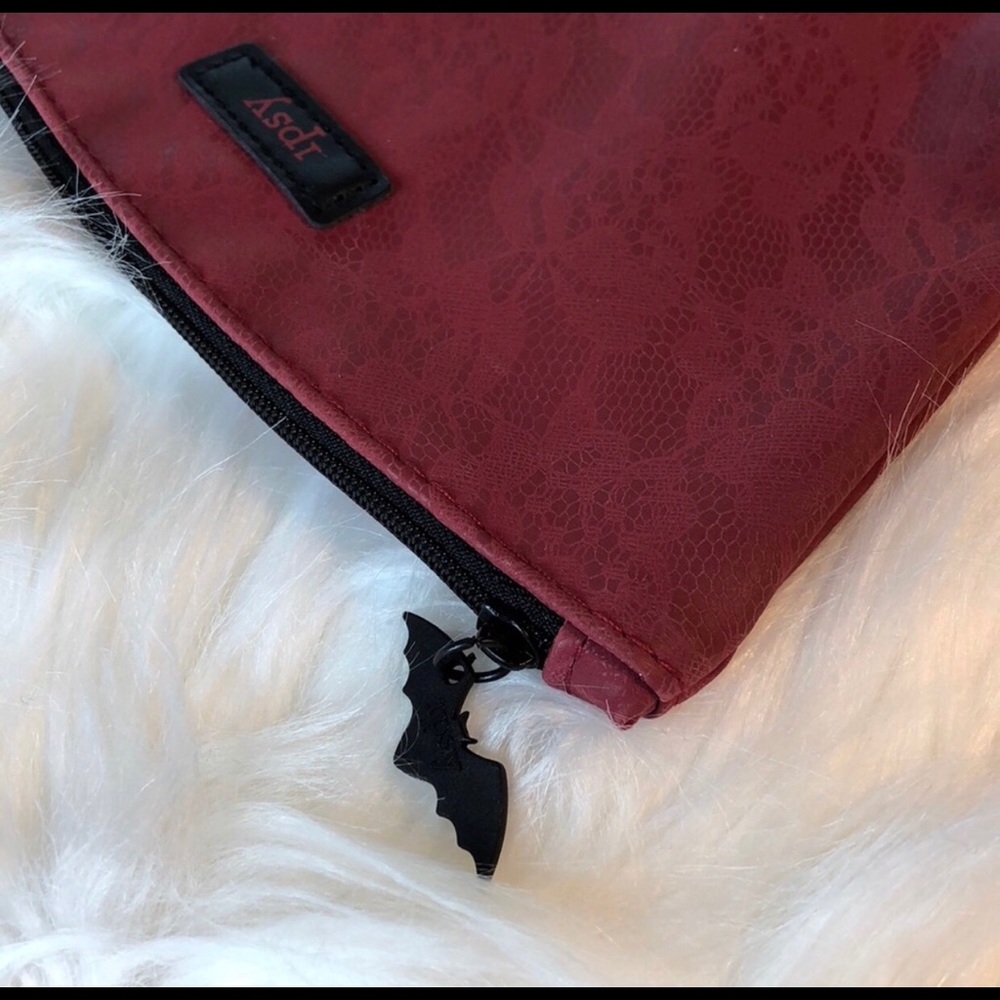 makeup bag - Picture 2 of 2